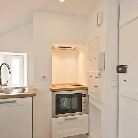 Bmyguest - Bairro Alto Smart דירה *